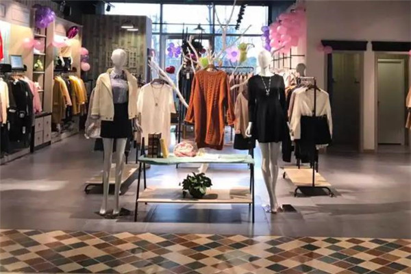 廣州服裝品牌加盟女裝怎么樣